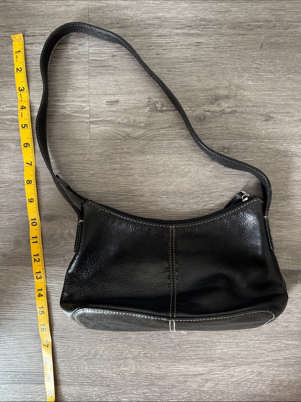 Fossil Pebbled Leather Shoulder Bag in Chocolate Brown - Picture 4 of 9